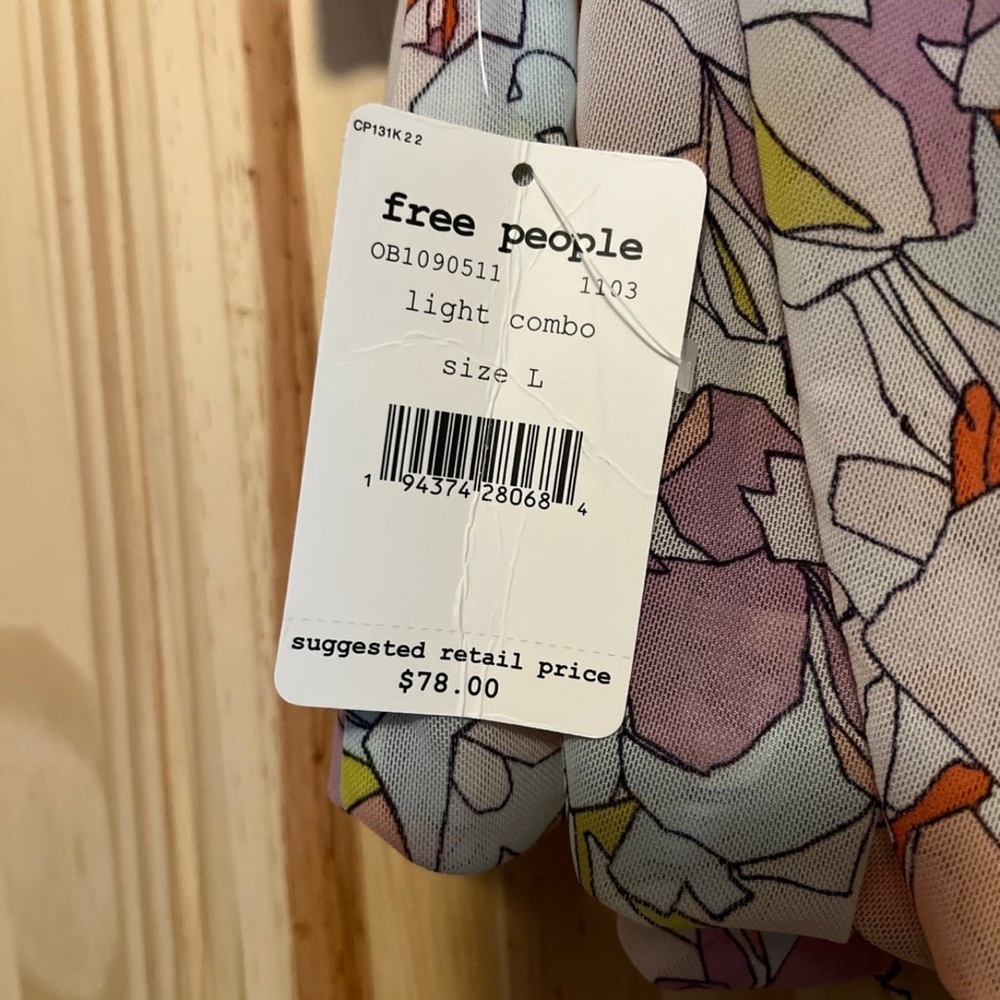 NWT, Free People blouse - Picture 4 of 4